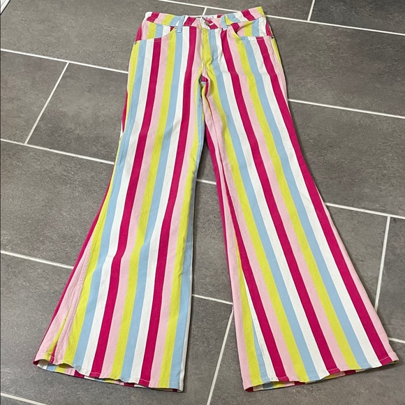 Wrangler X Barbie Wanderer Hi Rise Flare Jean size 26X34 - Picture 2 of 13